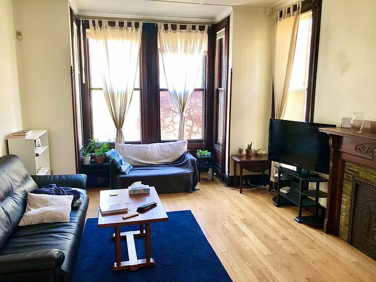 185 Lawrence St #3 — Photo 5