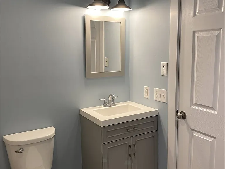 Full bathroom