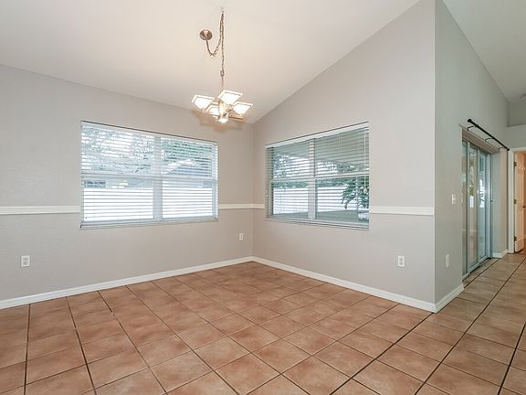 5th image of 2607 Pine Valley Dr
