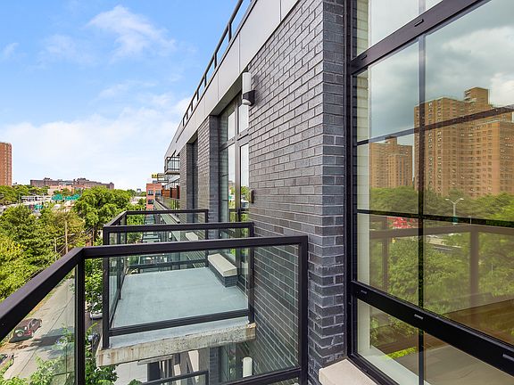 3rd image of 25 Bruckner Blvd #4A