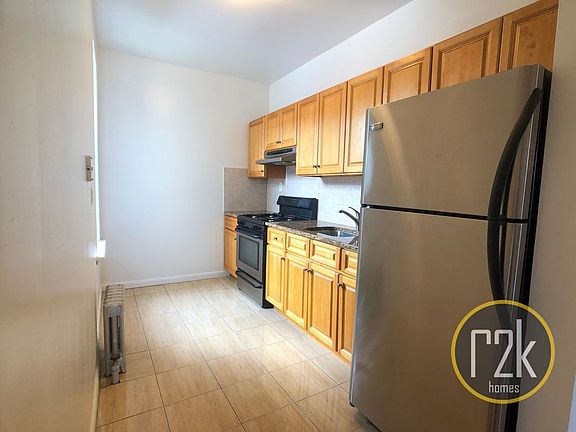 3rd image of 2828 29th St APT D1