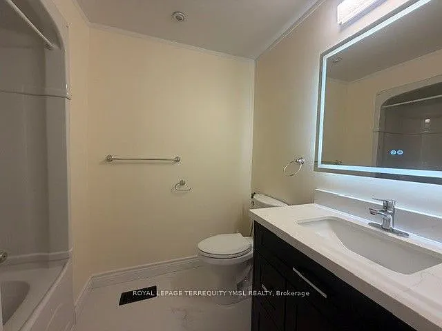 8 Farmstead Rd — Photo 23