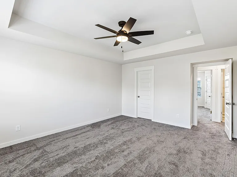 1615 Medinah Ln — Photo 38