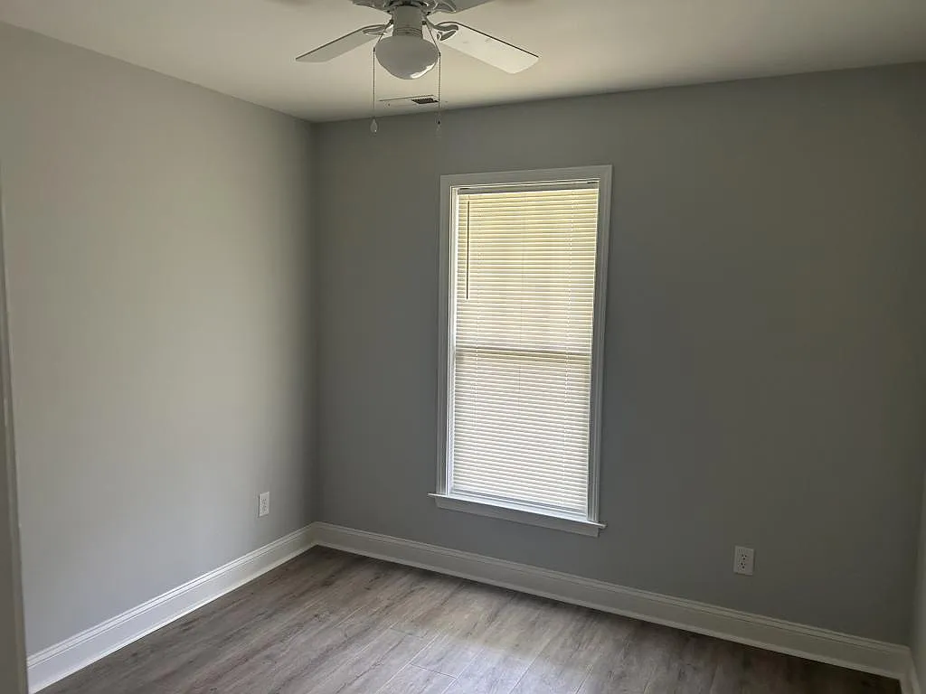 3713 Breckridge Cir — Photo 4