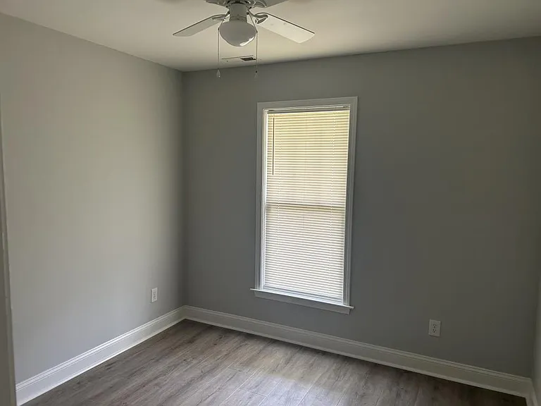3713 Breckridge Cir — Photo 4