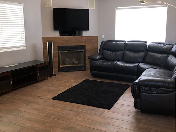 4th image of 5830 Berry Hill Ln