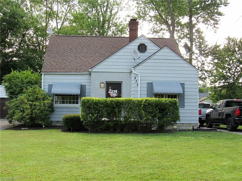 437 Meadowbrook Ave SE photo 1