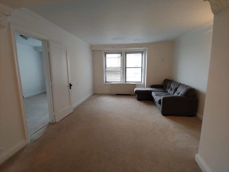 1st image of 15 E Kirby St APT 503