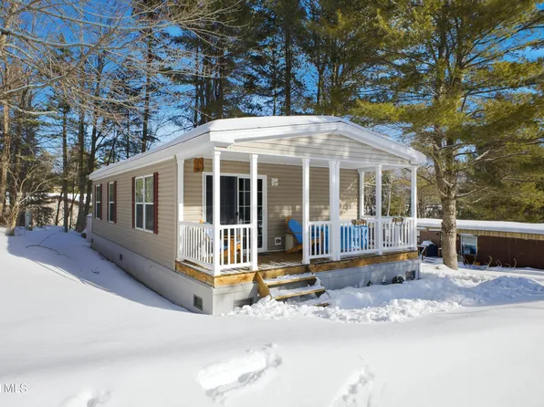 17 Easy Street, Schroon Lake, NY 12870