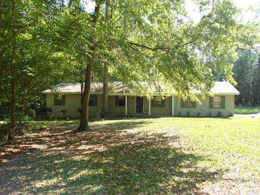 1st image of 450 Pinebrook Dr