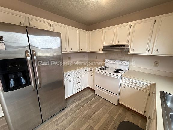 4th image of 1805 Lois Ct