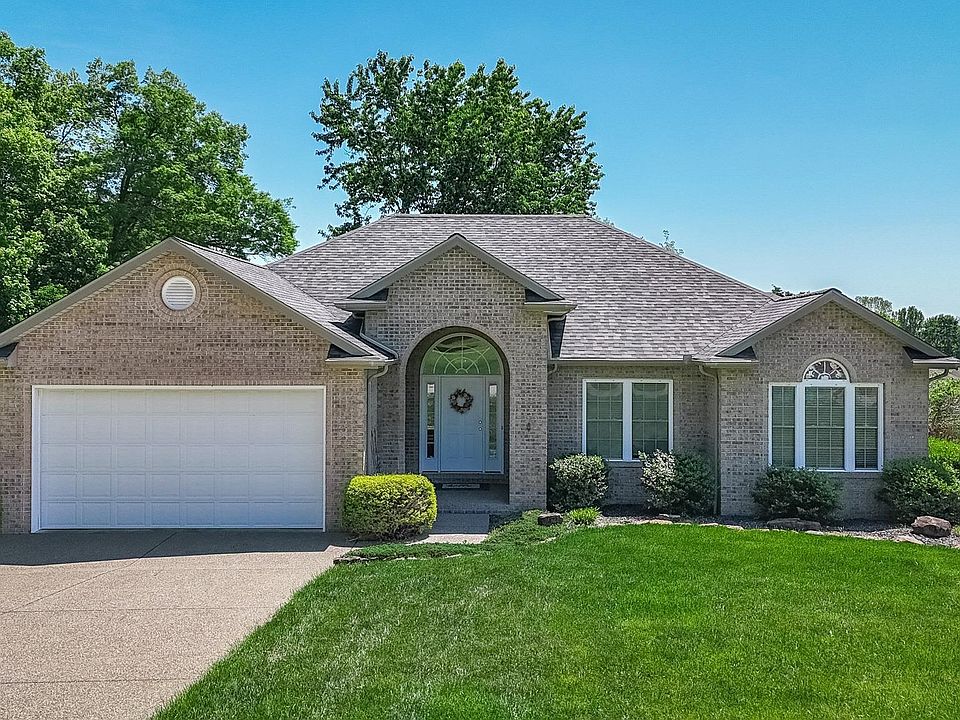 1st image of 422 S Tinsel Cir E