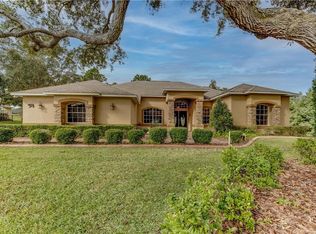 10125 Breezy Pines Ct, Weeki Wachee, FL 34613