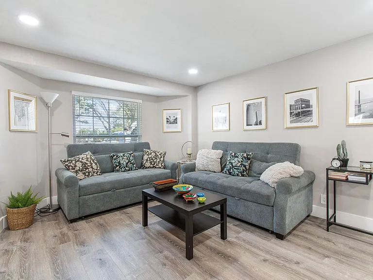 4906 W Cleveland St — Photo 14