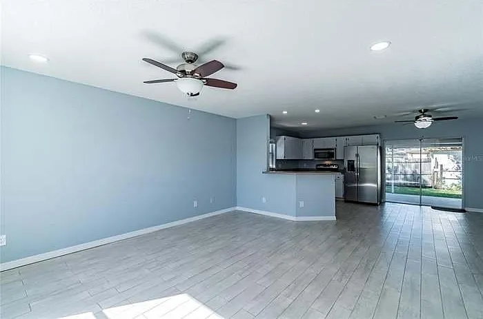 Living area + kitchen