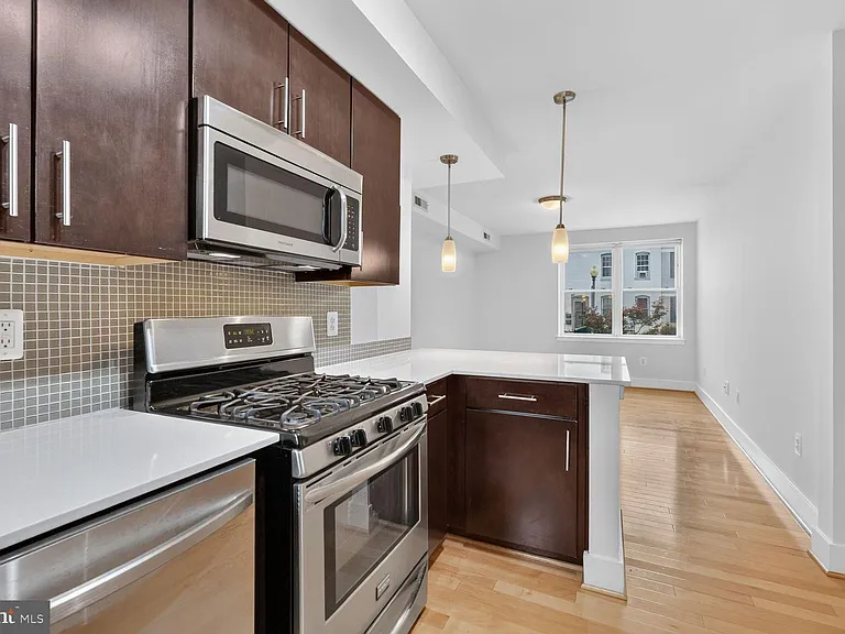 809 Otis Pl NW #104 — Photo 11