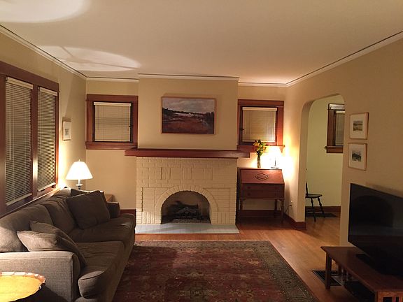 5th image of 341 Peach Orchard Ave
