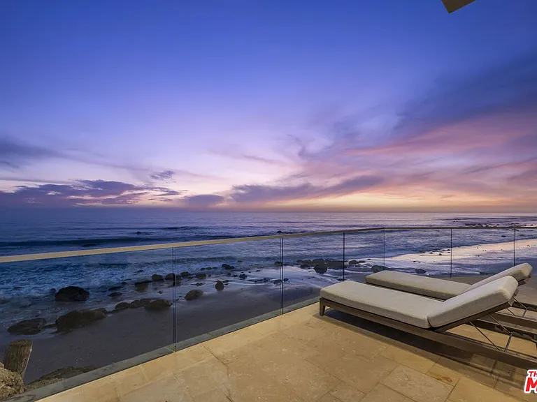 24146 Malibu Rd — Photo 22