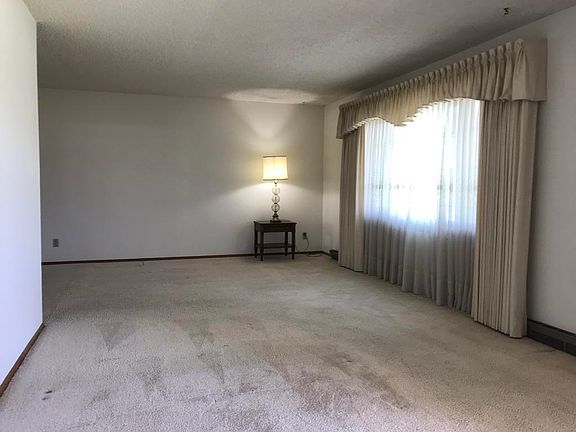 3rd image of 1507 W 36th St