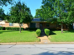 1609 England Rd, Arlington, TX 76013