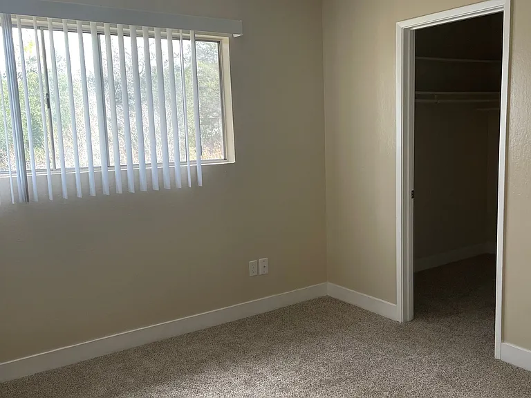 Matanzas Garden Apartments — Photo 32