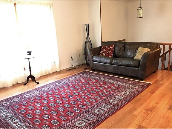 2nd image of 316 Hutton Ln