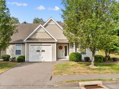 114 Haley Lane #114, Sandy Hook, CT, 06482