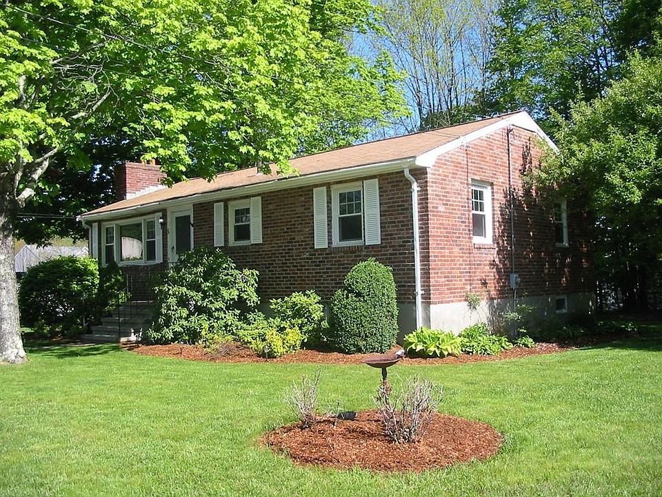 1st image of 5 Wildwood Dr