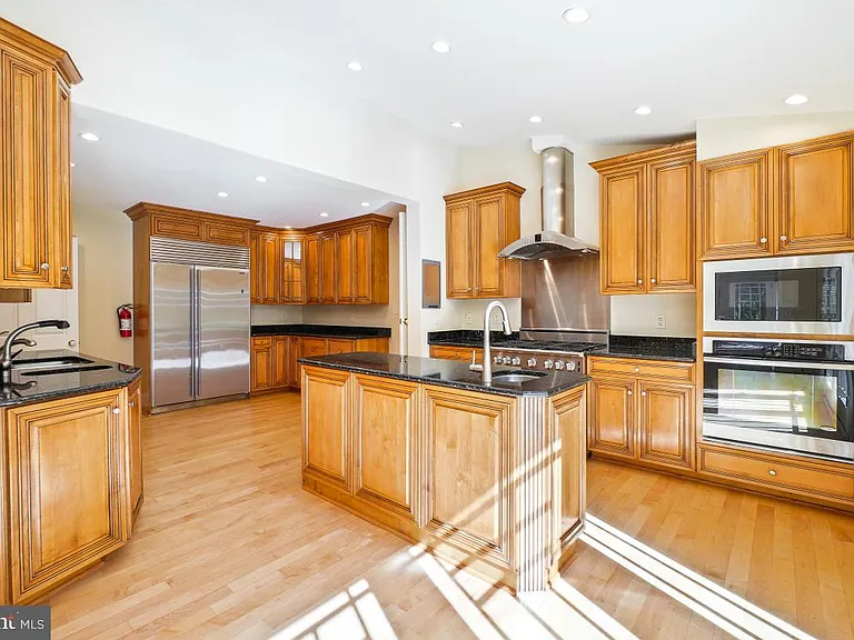 4900 Indian Ln NW — Photo 18