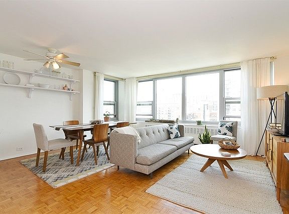 5th image of 1255 N Sandburg Ter APT 1706