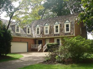 1605 Collier Ln, Virginia Beach, VA 23455