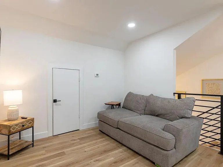 306 W Lookout Dr — Photo 19