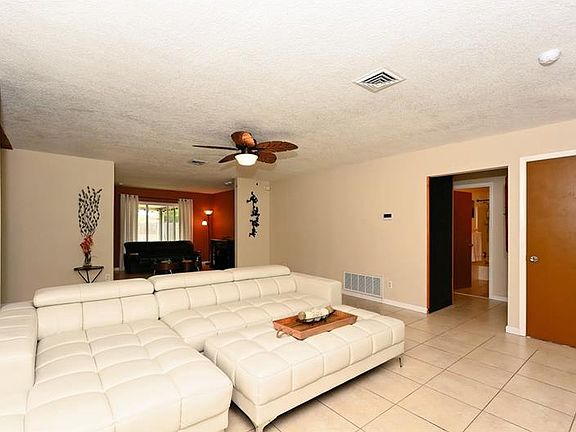 5th image of 5631 Murdock Ave