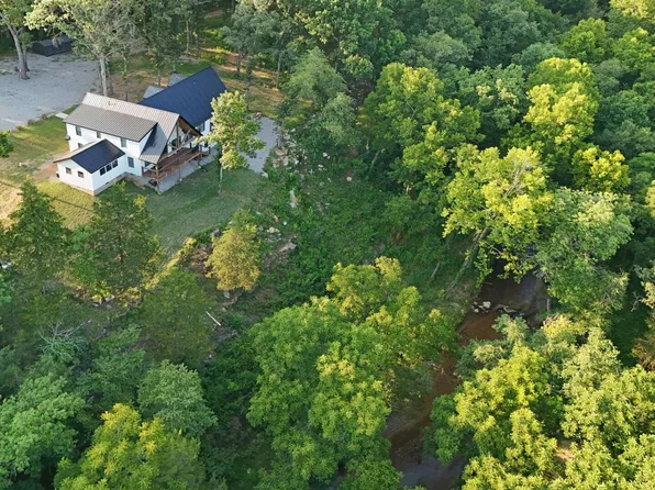 2070 Evening Shade Dr, Evening Shade, AR 72532