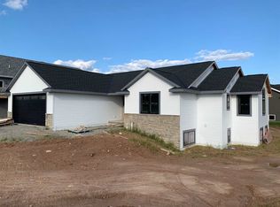 710 Westhill Dr, Green Bay, WI 54313