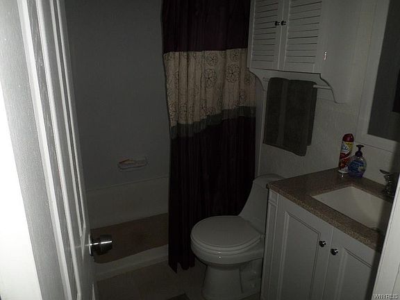 5th image of 423 Victoria Blvd