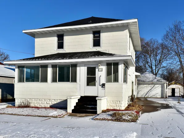 714 E Mark St, Winona, MN 55987