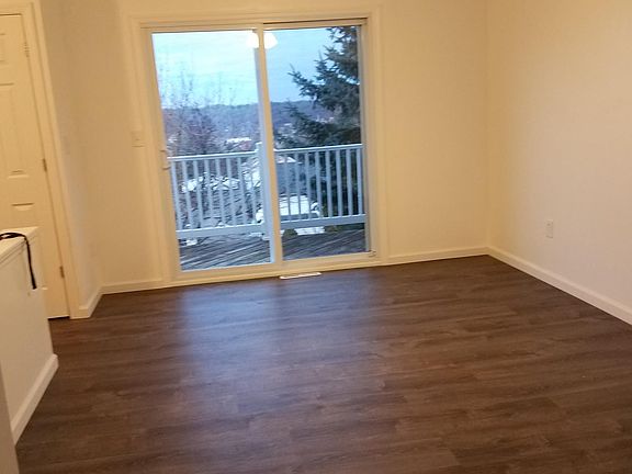 3rd image of 116 E Christie Ave