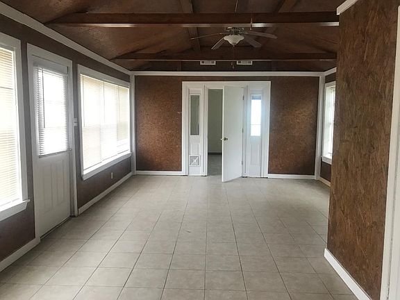 4th image of 118 Diane Dr
