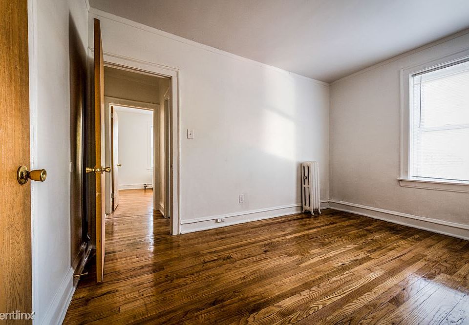 8101 S Justine St Apartments Chicago Bedroom_07
