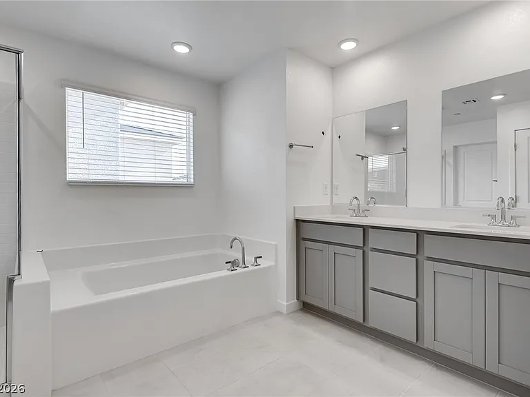 10728 Rhinehill Ave #0 — Photo 8