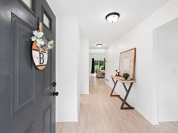2nd image of 321 Amber Light Cir
