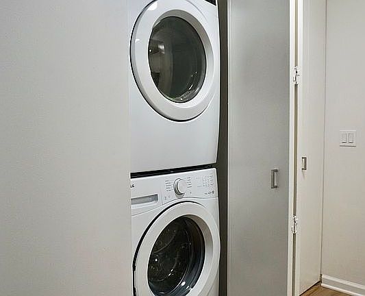 5th image of 170 E 87th St APT W6g