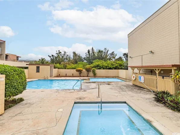 5055 Likini St APT D226, Honolulu, HI 96818