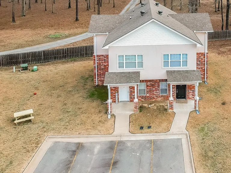 1224 Sadie Dr #1 — Photo 4