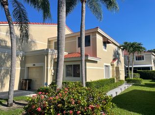 697 Deer Creek Corona Way, Deerfield Beach, FL 33442