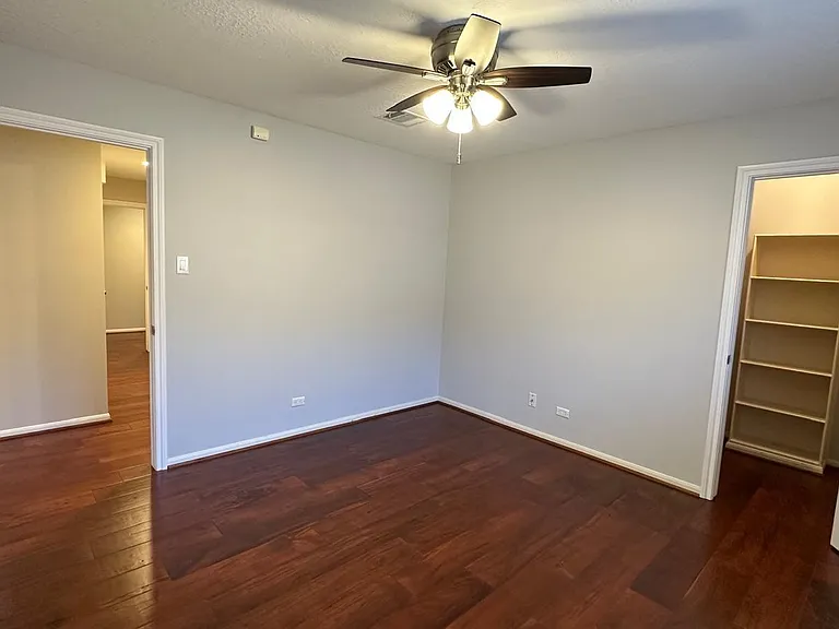 11527 Cedar Creek Dr — Photo 25