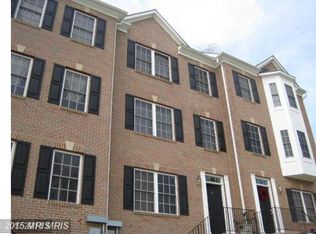 306 Center Ln, Occoquan, VA 22125