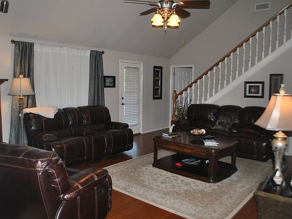 2nd image of 17209 Vitoria Dr