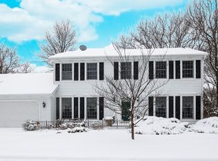 2310 Brookway Dr, Geneva, IL 60134